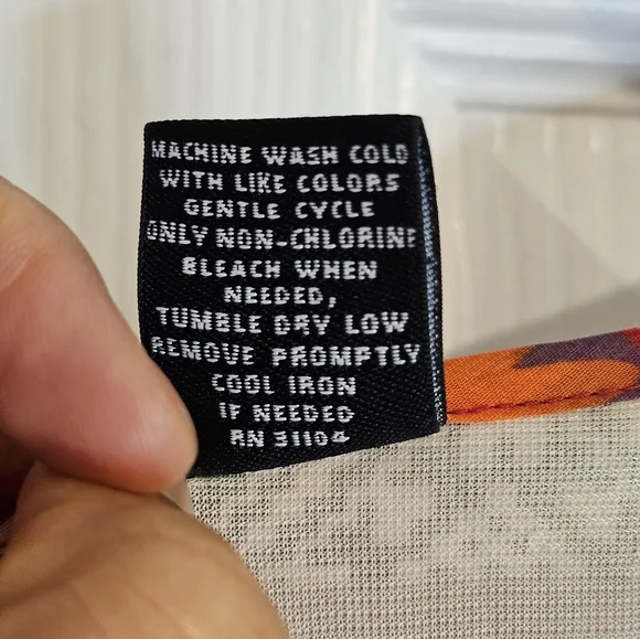 GUC | NEW DIRECTIONS | S - Picture 10 of 16